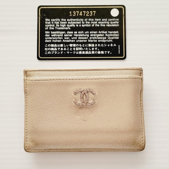 Chanel Caviar Ivory Card Holder Authentic - Picture 2 of 16